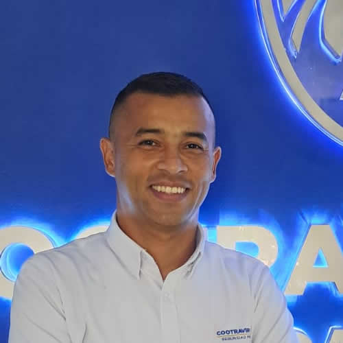Alex Fernando